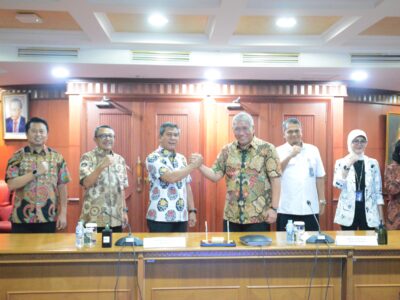 Perum Bulog Rangkul Pelindo Tingkatkan Pelayanan Bongkar Muat Komoditas Pangan