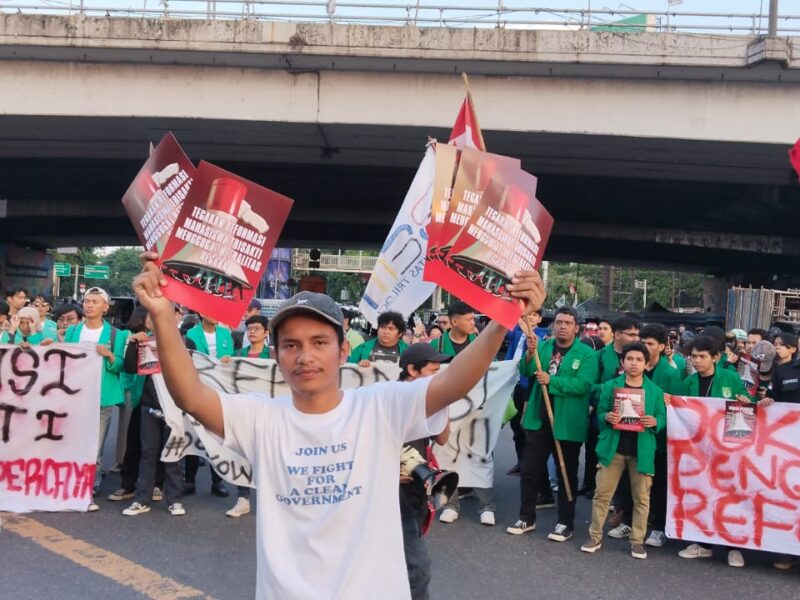 mahasiswa jakarta bergerak