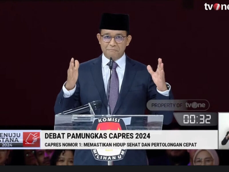 anies konsisten tampil formal