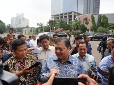 Airlangga: Paket Insentif Jelang PPN 12% Jadi Penyokong Kelas Menengah