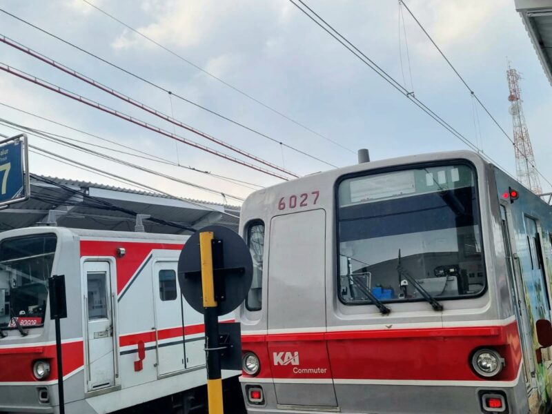 Pengguna KAI Commuter Line Terus Melonjak Jelang Idulfitri