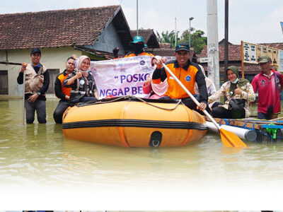 BMT Fastabiq Salurkan Bantuan Korban Banjir di Pati dan Demak