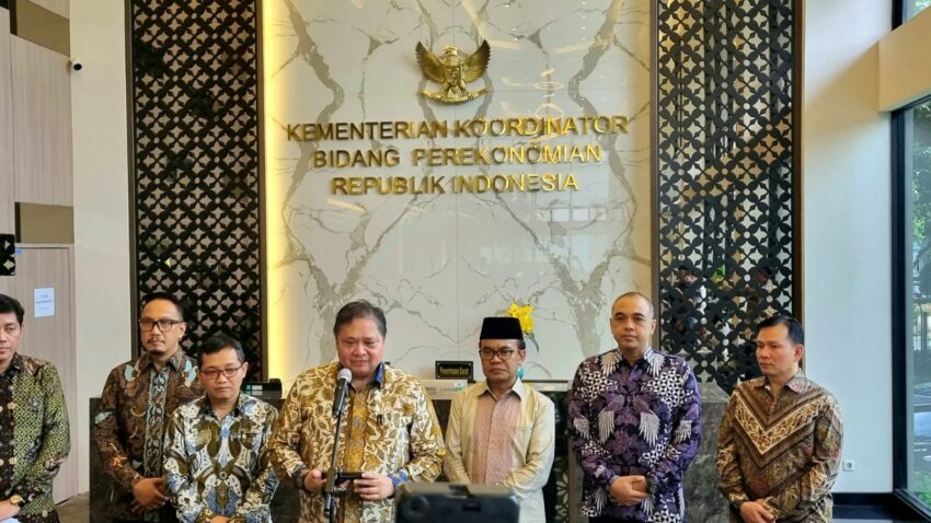 Airlangga Hartarto soal Rupiah dan IHSG Melemah airlangga hartarto: rupiah dan ihgs melemah