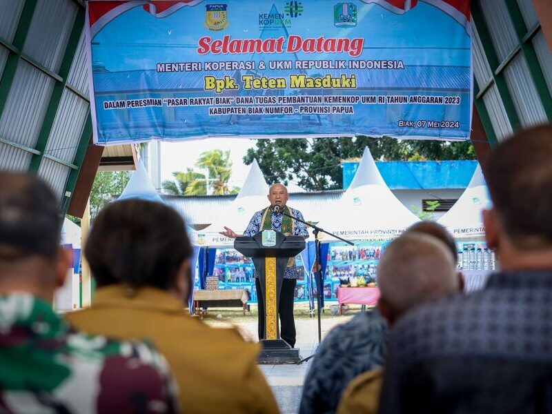 MenKopUKM Dorong Pasar Rakyat Mampu Bersaing dengan Pasar Modern
