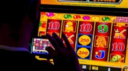 OJK Blokir 17.026 Rekening Terkait Judi Online