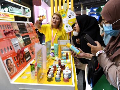 Polres Metro Bekasi Bongkar Kasus Pemalsuan Kosmetik Merek “GlowGlowing”