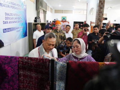Zulkifli Hasan Dorong Produk UMKM Batik dan Anyaman Tembus Pasar Global