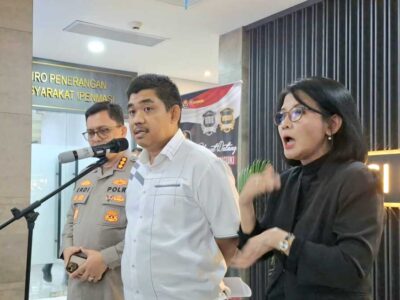 Tangkap Dua Terduga Teroris di Jakarta Barat, Densus 88 Amankan Sejumlah Sajam