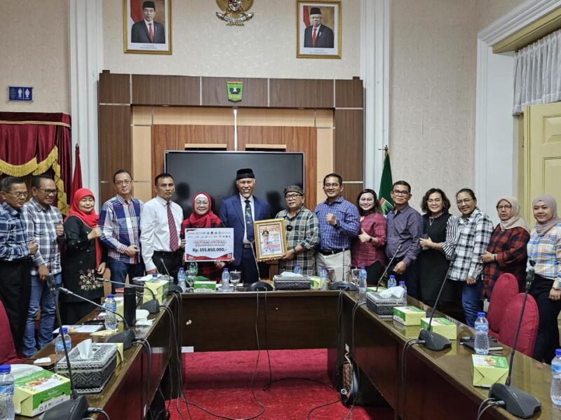 Gubernur Sumbar Bersilaturahmi dengan Forkom KBI