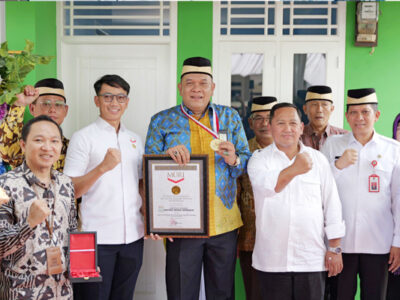 Rumah Gratis ke-500 BMI Raih Hattrick Rekor MURI