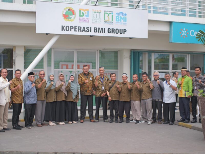 BMT Bumi Bekasi & Kopsyah Binama Semarang Studi Tiru Bisnis Koperasi BMI Grup