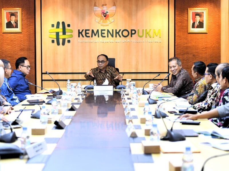 Menkop Setuju Kalau Gapoktan Menjadi Koperasi untuk Penyaluran Pupuk Bersubsidi