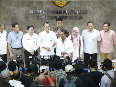 Mentan Amran Bersih-bersih Lingkungan Internal