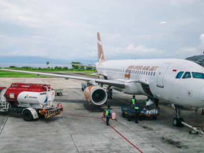 Pajak Bandara Dipangkas Hingga 50%