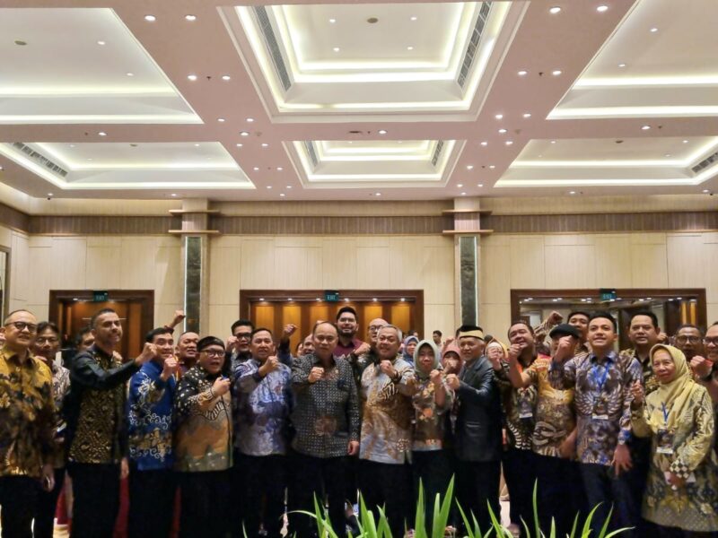 Hadiri Symposium Koperasi Indonesia, MenKop Ajak Forkom KBI Songsong Tahun Koperasi Internasional