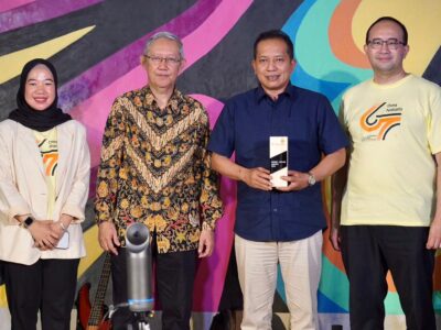 Berpengaruh Terhadap Enterprenership, WamenKop Raih Penghargaan dalam Robby Djohan Award