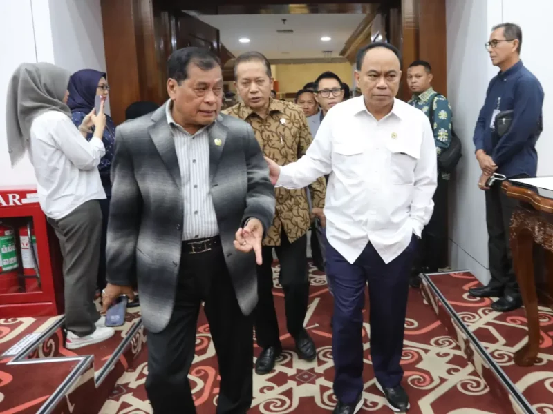 Menkop Budi Kata Nurdin Halid akan Buka Munas Dekopin pada 18 Desember 2024