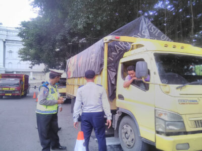 Pemerintah Terbitkan SKB Operasional Angkutan Barang Lebaran