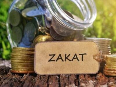 Kontroversi Bayar Zakat Pakai Uang
