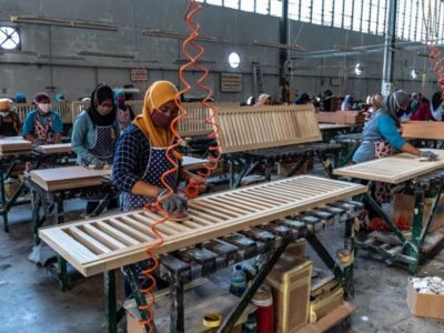 Kemenperin Genjot Ekspor Furnitur IKM ke Timur Tengah: Peluang Pasar Potensial