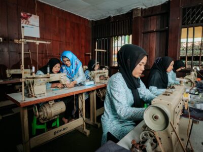PLN Nusantara Power Wujudkan Semangat Kartini Lewat Rumah Jahit DAYATARA
