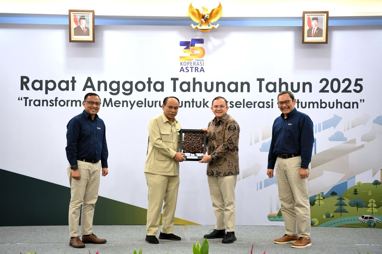 Menkop Puji Koperasi Astra Tumbuh Stabil selama 2024 dengan Aset Rp1,46 triliun