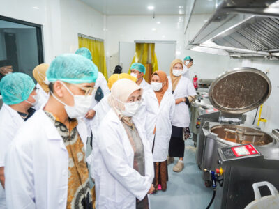 Industri Rendang Semakin Nendang