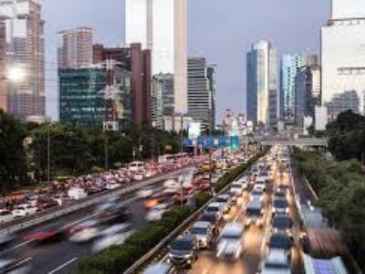 INDEF Ungkapkan 8 Pertanda Kegawatan Ekonomi Indonesia