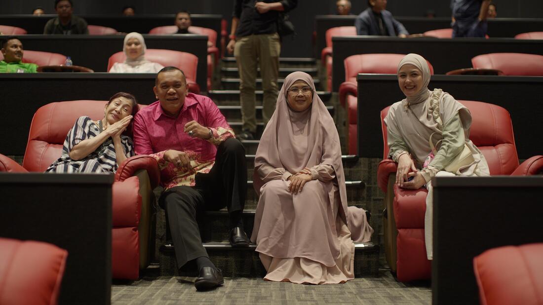 Film The Sun Gazer: Cinta dari Langit, Bikin Kambara Tak Kuasa Menahan Tangis