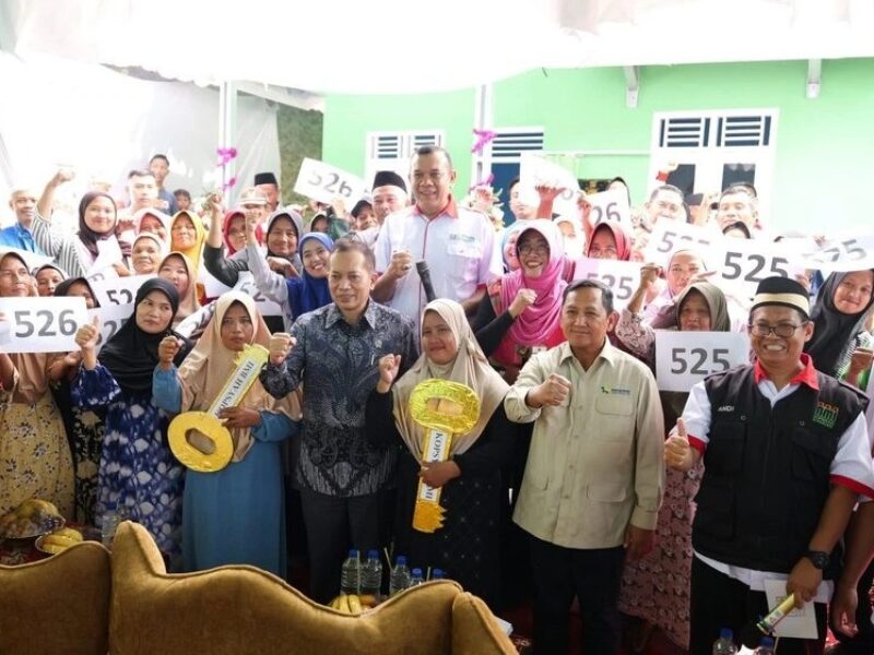Wamenkop Serahkan Rumah Gratis ke-525 dan 526 dari Kopsyah BMI di Bogor, Ini Pesannya