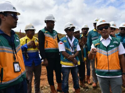 Menteri ESDM Cek Tambang Nikel di Raja Ampat