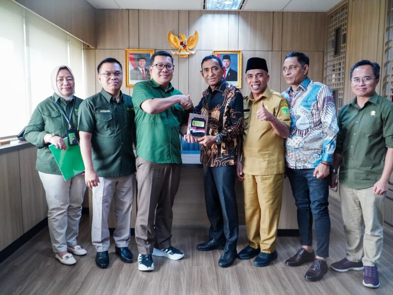 Kepala Badan Pangan Nasional Arief Prasetyo Adi menerima kunjungan Wali Kota Tual, Akhmad Yani Renuat.