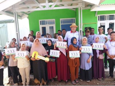Kopsyah BMI Serahkan Rumah Gratis ke-533, Bukti Nyata Koperasi Berdayakan Rakyat Kecil