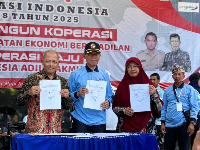 Koperasi Berkah Telur Blitar resmi menandatangani perjanjian kerja sama dengan KDMP Desa Sumbermanjing Kulon, Kecamatan Pagak, Kabupaten Malang.