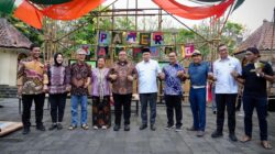 Wamenkop menghadiri Festival Pamer Kampung Kota dan peresmian Model Koperasi Perumahan, di Yogyakarta, Minggu (13/7).