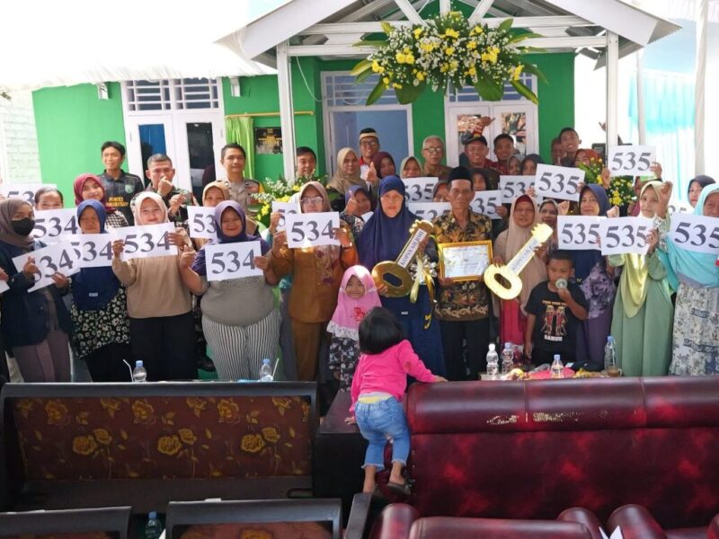 Kopsyah BMI Serahkan Dua Rumah Gratis Lagi di Subang, Total Sudah 535 Unit