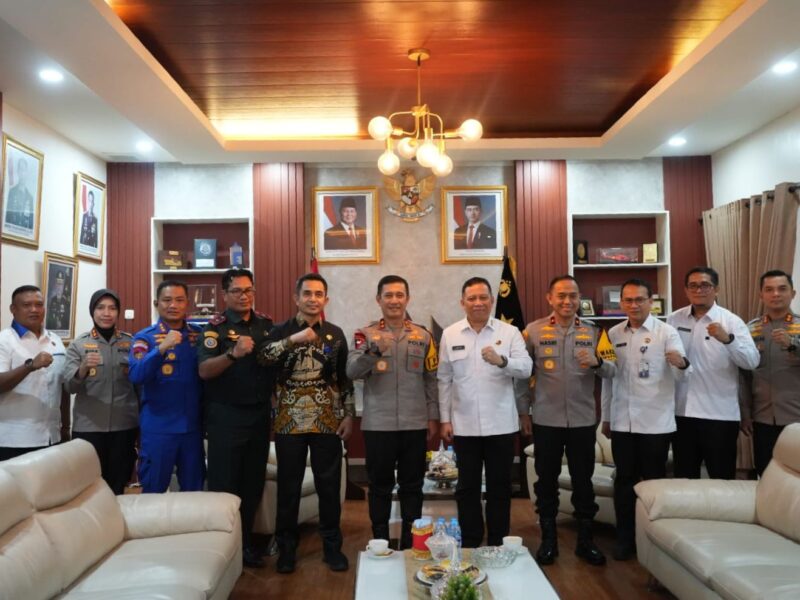 Kementerian Kelautan dan Perikanan (KKP) memperkuat sinergi dengan Kepolisian Daerah Sulawesi Selatan untuk mewujudkan program ekonomi biru, khususnya di subsektor perikanan tangkap.