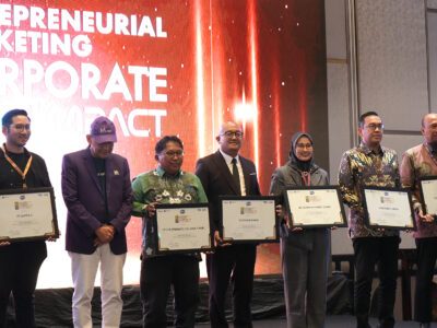 Koperasi Kana Raih Penghargaan Entrepreneurial Marketing Corporate for Impact 2025 di Surabaya Marketing Week