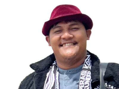 Pencapaian kinerja unggul sebagai koperasi utama di Bali membawa konsekwensi tidak ringan bagi KSP Guna Prima Dana (GPD). Pengurus dan pengelola ditantang mampu menjaga prestasi yang telah dicapai. Salah satu upaya yang terus dilakukan bahkan ditingkatkan kata Manager KSP GPD I Wayan Suyatna adalah pelayanan terhadap anggota. Pelayanan yang baik, kata dia, berimplikasi pada partisipasi dan loyalitas yang baik pula.  “Pengembangan produk layanan adalah salah satu upaya yang terus kami upayakan sehingga anggota tetap loyal terhadap koperasi,” ujarnya. Penghargaan tersebut masih kata Wayan, membuktikan bahwa Koperasi di Bali mampu bersaing di kancah nasional. Per Juli 2025, Koperasi yang berlokasi di Jl. Raya Uluwatu No. 333 Ungasan, Kuta Selatan, Badung ini mencatat pertumbuhan signifikan dengan kenaikan anggota menjadi 5.453 orang dari sebelumnya 4.369 orang per Desember 2024. Aset naik menjadi Rp715 miliar dari Rp637 miliar per 2024. Demikian pula pinjaman beredar mencapai Rp394 miliar dari sebelumnya Rp300 miliar.  Produk pinjaman yang paling banyak diminati anggota adalah Kredit Usaha Rakyat (KUR) yang sudah beroperasi sejak 2019. KSP Guna Prima Dana merupakan satu dari tiga koperasi yang dipercaya pemerintah untuk menyalurkan KUR. Wayan berharap kepercayaan tersebut dapat dipertahankan dengan peningkatan tata kelola usaha yang baik sehingga koperasi ini terus tumbuh dan dalam tiga tahun ke depan mampu mencetak aset sebesar Rp1 triliun.(Irm)