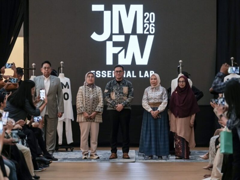 Mendag Budi Santoso meluncurkan JMFW 2026.
