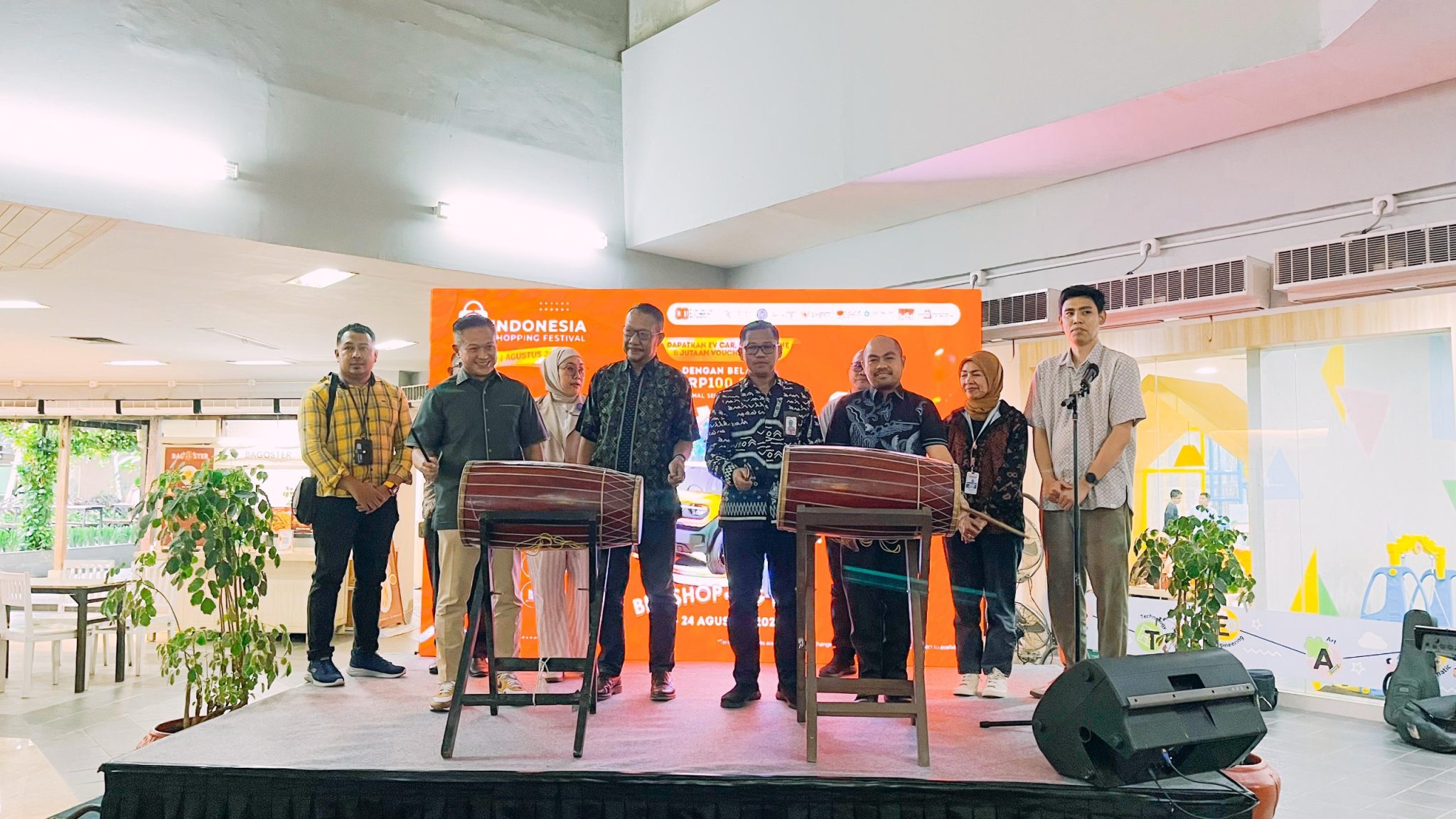 Pesta Belanja ISF 2025: Diskon 80% hingga Hadiah Mobil Listrik di Makassar
