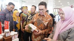 Menteri Perdagangan Republik Indonesia Budi Santoso meresmikan Export Center Balikpapan dan Batam yang dipusatkan di Balikpapan, Kalimantan Timur, Jumat (1/8)