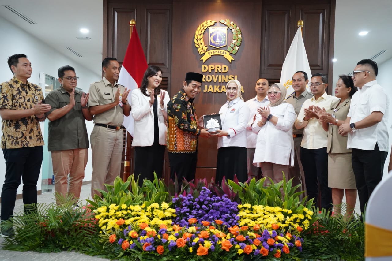 Pertemuan Kadin DKI dengan DPRD DKI di Balai Kota.