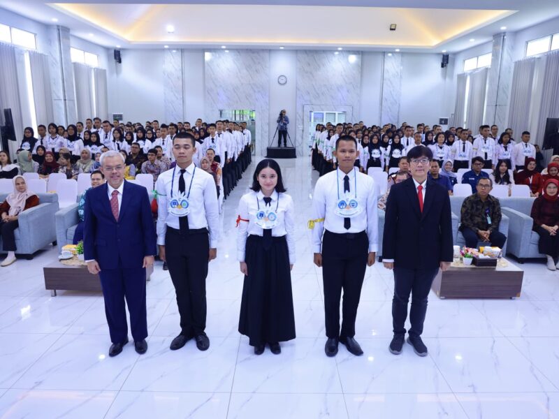 Sidang Senat Terbuka Dies Natalis ke-8 sekaligus Penerimaan Mahasiswa Baru di Jakarta.