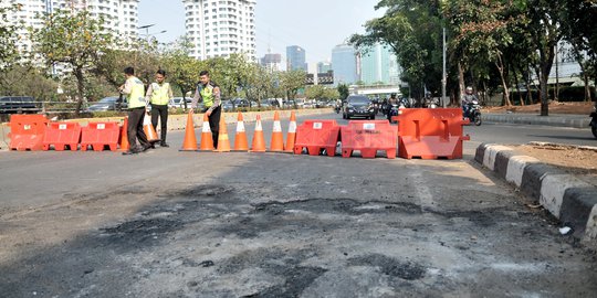 Akses Jalan ke Gedung DPR Masih Ditutup, Polisi Alihkan Arus Lalu Lintas Senayan
