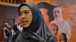 Oki Setiana Dewi: The Sun Gazer Sarat Makna Cinta dan Syariah