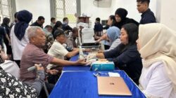 PT Pos Indonesia bersama Taspen, Asabri, dan Koperasi Nusantara (Kopnus) menghadirkan layanan kemanusiaan bagi para penerima pensiun. Foto: Ist