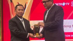Koperasi Syariah Benteng Mikro Indonesia (BMI Group) kembali mengukir prestasi nasional dengan meraih dua penghargaan bergengsi dalam ajang Prominent Awards 2025