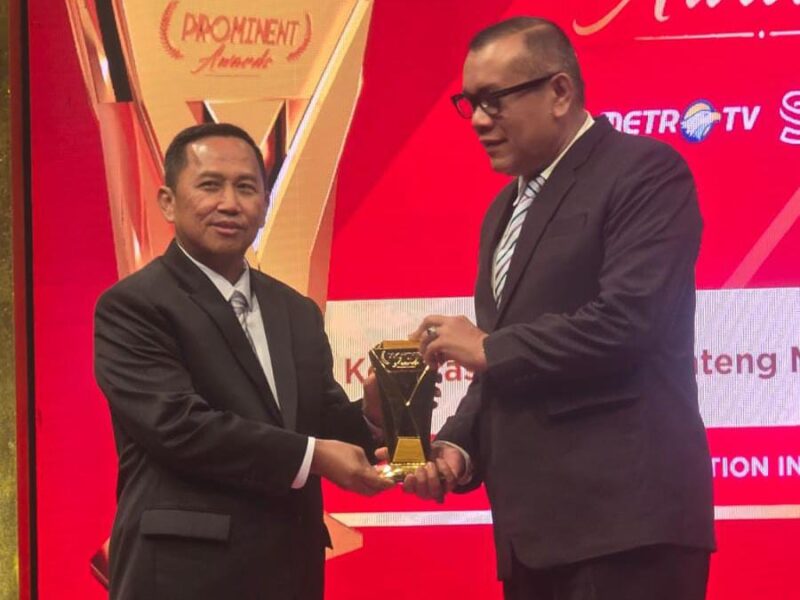 Koperasi Syariah Benteng Mikro Indonesia (BMI Group) kembali mengukir prestasi nasional dengan meraih dua penghargaan bergengsi dalam ajang Prominent Awards 2025