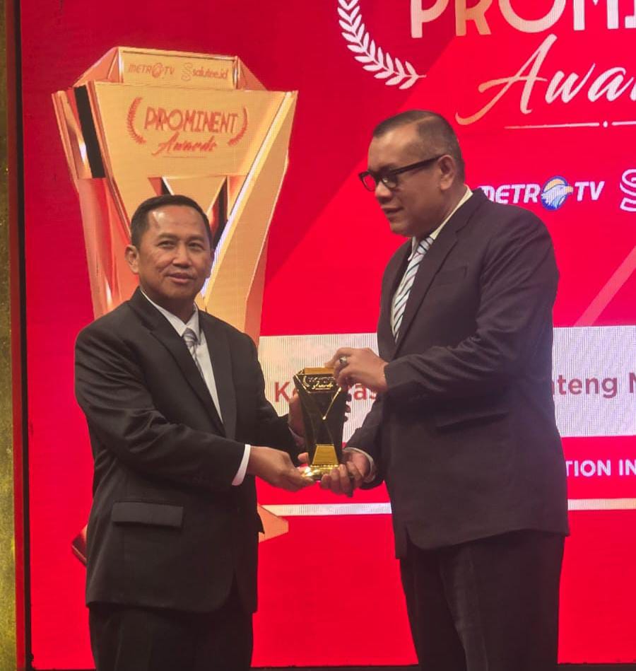 Koperasi Syariah Benteng Mikro Indonesia (BMI Group) kembali mengukir prestasi nasional dengan meraih dua penghargaan bergengsi dalam ajang Prominent Awards 2025